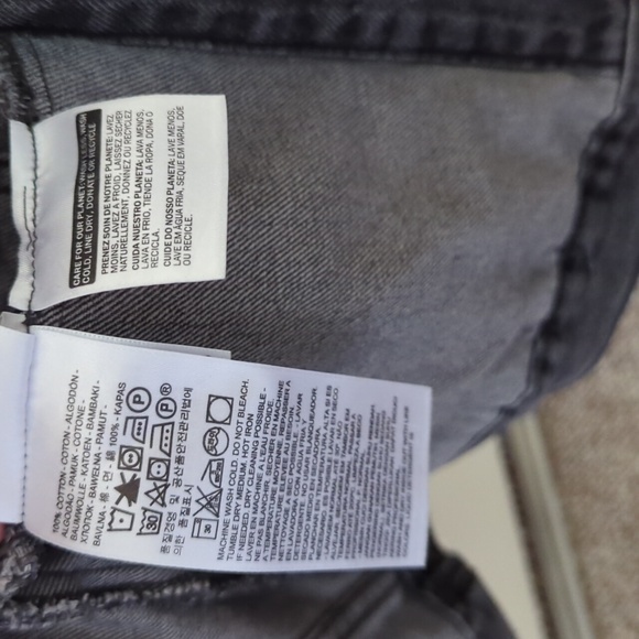 Levi's jean jacket - Picture 4 of 4